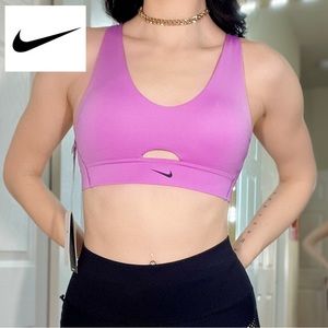 New w tags Nike sports bra